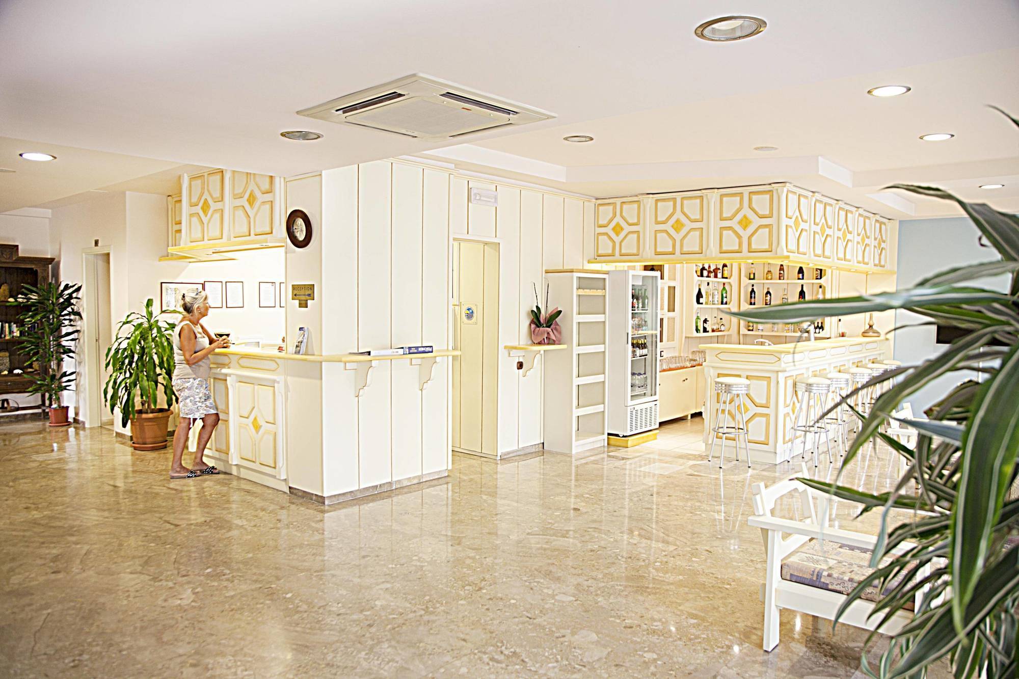 Theonia Hotel Kos Town Exterior photo